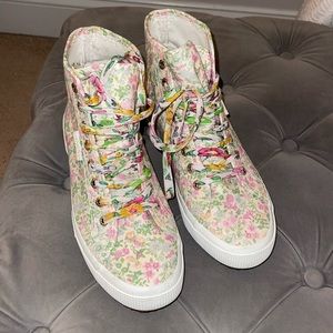 LoveShackFancy Supergas